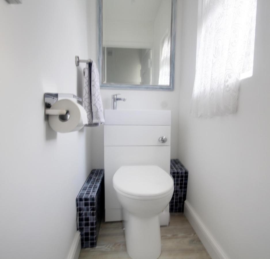 Bed and Breakfast Winstree Road Lexden Екстер'єр фото
